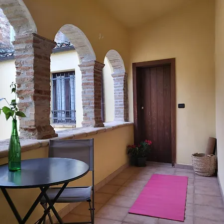 Apartment Monks' Atri